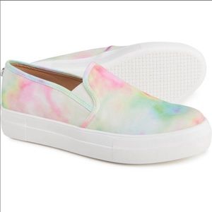 Steve Madden Tie Dye Toshe Slip-on Sneakers